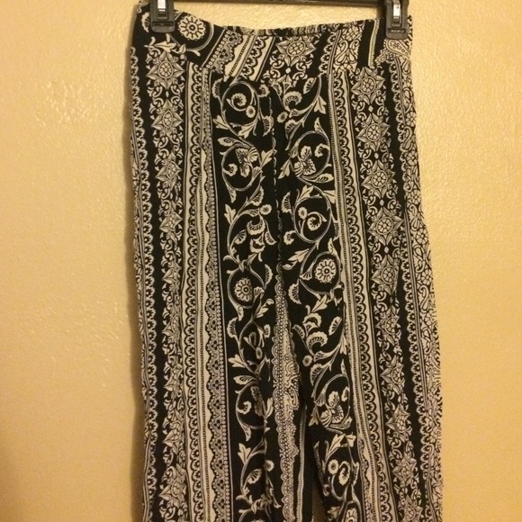 Wide leg pants
