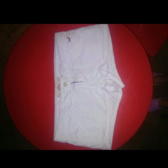 ??NEVER BEEN WORN! Summer time shorts??