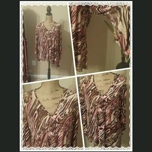 Diagonal hemmed blouse