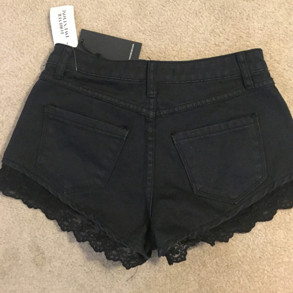 Black Lace Trim Forever 21 Shorts - Picture 4 of 4