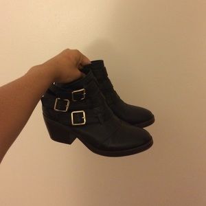 Steve Madden Boots