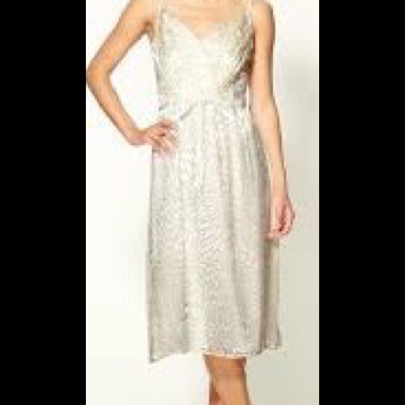 Couture by Yumi Kim - Picture 3 of 4