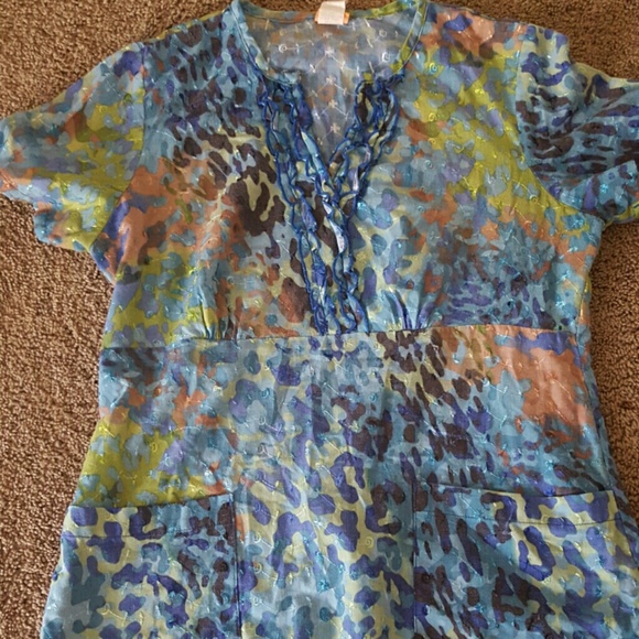 Scrub top