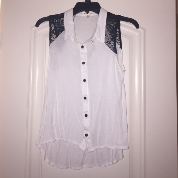 NEW White Tank Top with Lace Sleeves