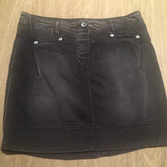 SOLD - Armani Jeans Black Skirt • Size 8