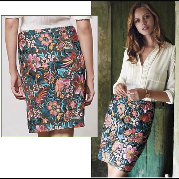 Anthropologie Dresses & Skirts - Anthropologie Embroidered Fiore Pencil Skirt Sz 0