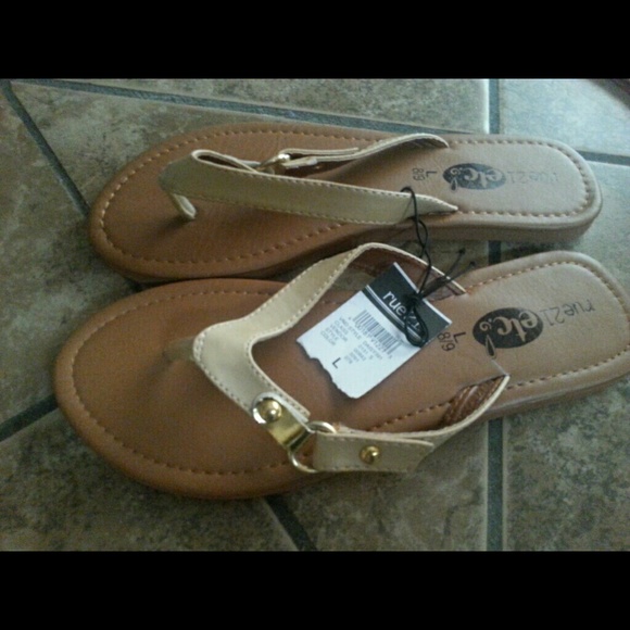 Sandle from rue 21