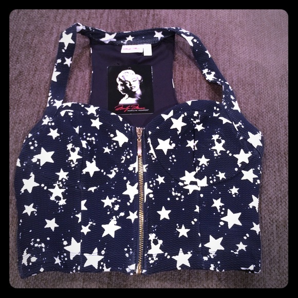 STAR CROP TOP