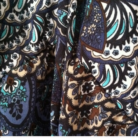 Pretty summer blouse - Picture 3 of 4