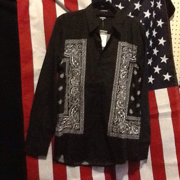 PRICE DROP NWT CLASSIC FIT MENS SHRIRT