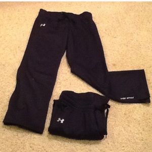 Black UA sweatpants and grey for 25 for Jennifer