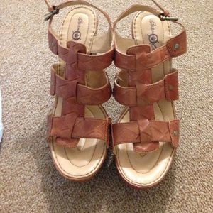 Tan wedges