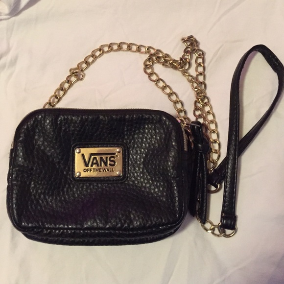 Vans Handbags - Vans black crossbody bag for aruskin