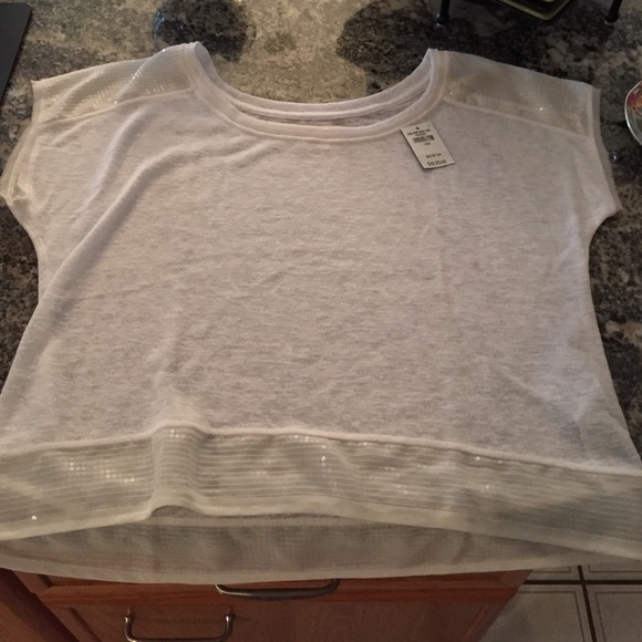 NWT! Hollister short sleeve top! Never Worn!