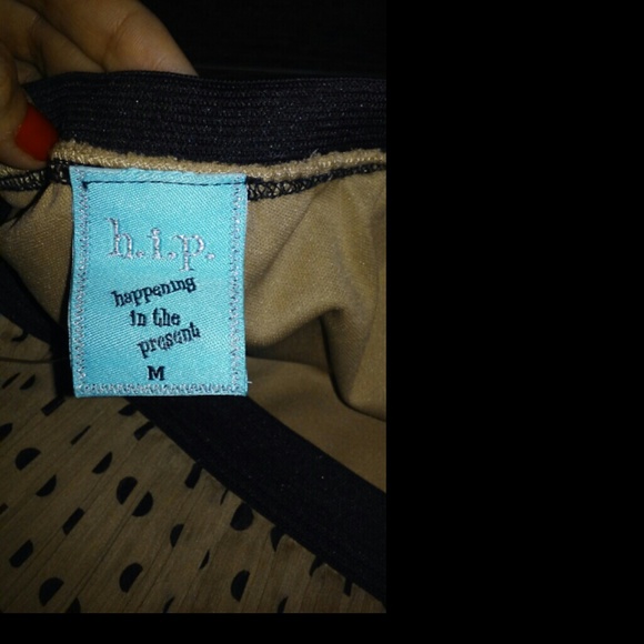 Taupe pleated polka dot skirt - Picture 3 of 3