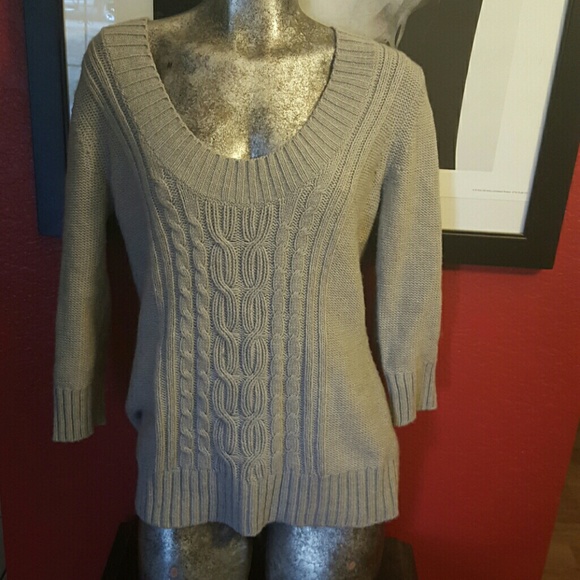 Beautiful EXPRESS  light grey quarter sleeve top