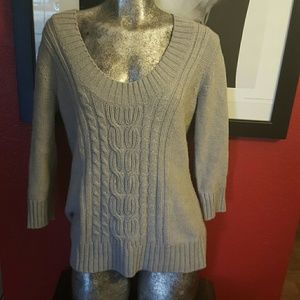 Beautiful EXPRESS  light grey quarter sleeve top