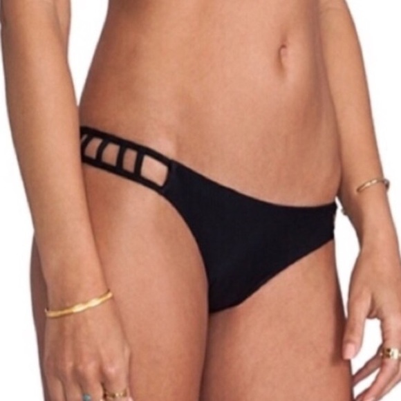 As Seen On Kylie Jenner • Sexy Black Bikini • - Picture 2 of 4