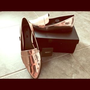 Brand new Forever 21 rose gold loafers!!