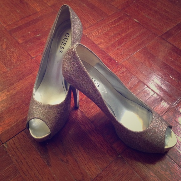 Guess Shoes - Guess 4 1/2" platform sparkly shoes!