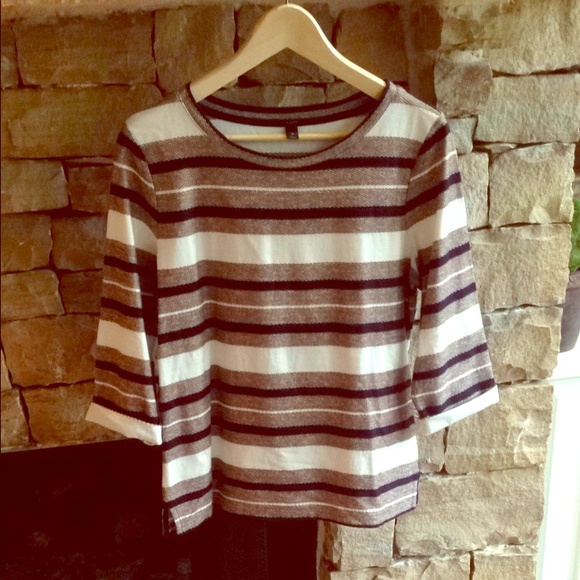Reverse jacquard stripe top