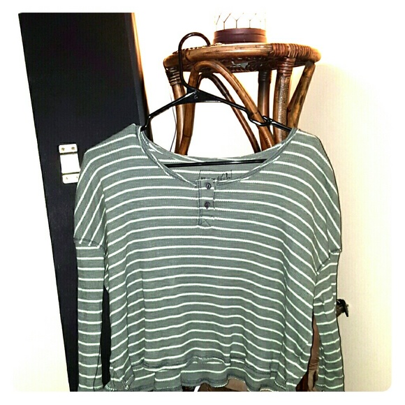 Free People 3/4 sleeve!