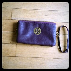 Purple wristlet organizer