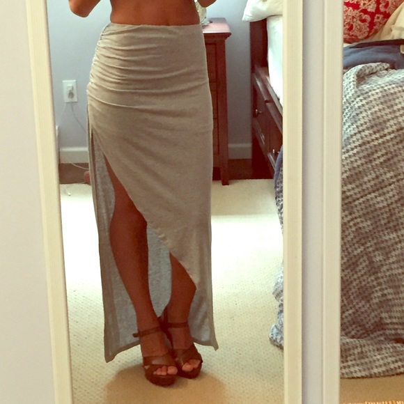 Tobi Dresses & Skirts - NWOT skirt
