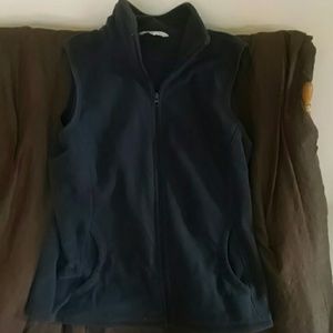 Navy blue, full-zip fleece vest