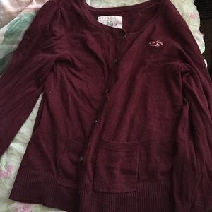 Maroon Hollister sweater