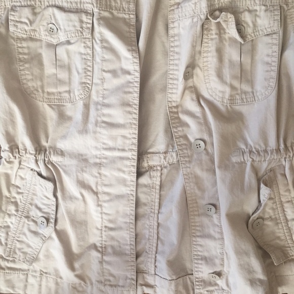 ✖️sold✖️ Gap khaki cargo jacket - Picture 2 of 4