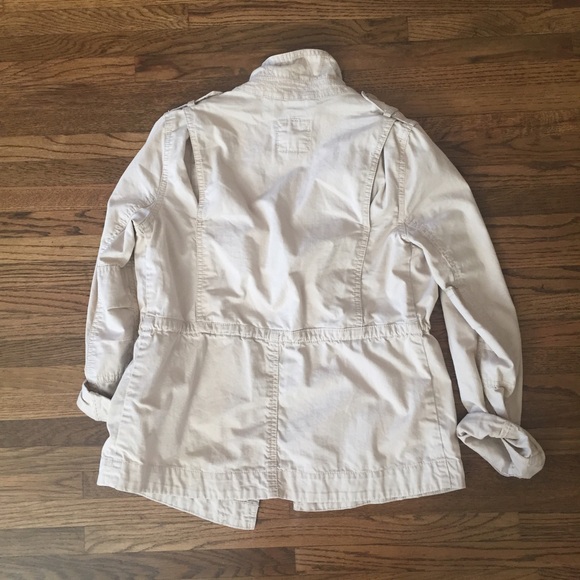 ✖️sold✖️ Gap khaki cargo jacket - Picture 3 of 4