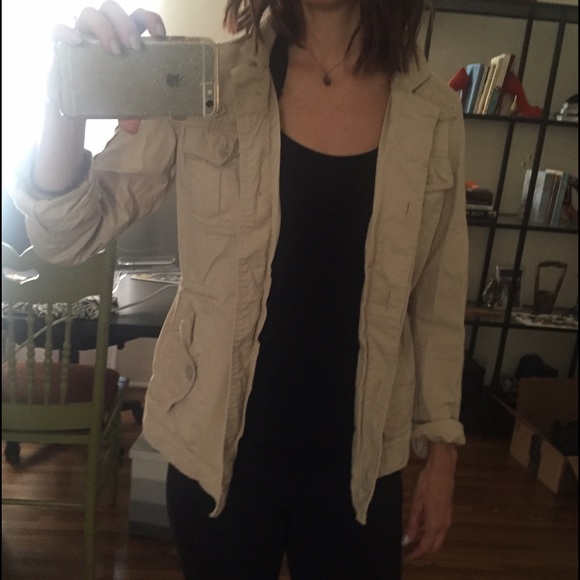 ✖️sold✖️ Gap khaki cargo jacket - Picture 4 of 4