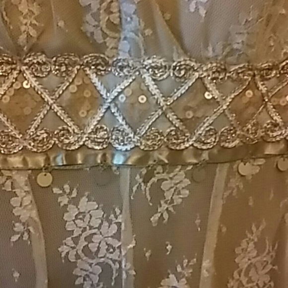 GOLD EMBELLISHES DRESS - Picture 3 of 4