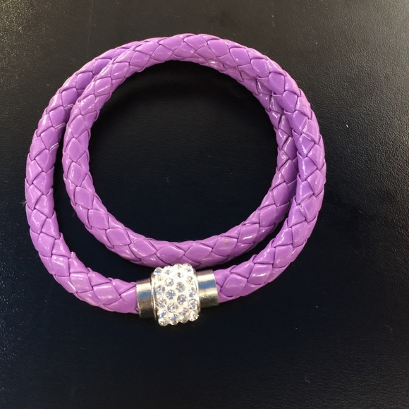 Jewelry - Purple doublewrap bracelet magnetic crystal