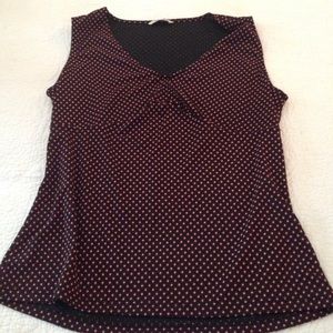 Michael Kors sleeveless top size. Missing size tag