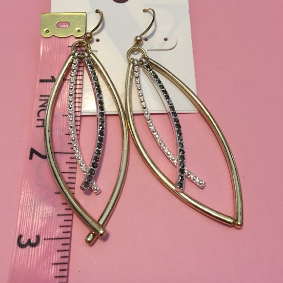 NEW Fashion Earrings - Picture 2 of 2