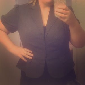 Short sleeve grey tweed like blazer