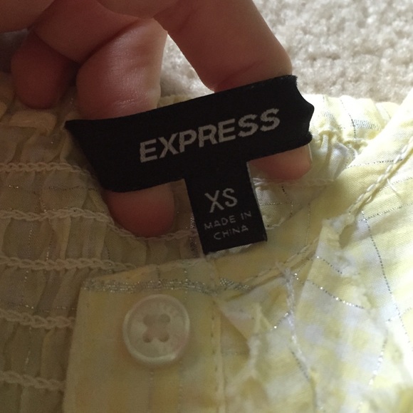 Adorable yellow top - Picture 3 of 3