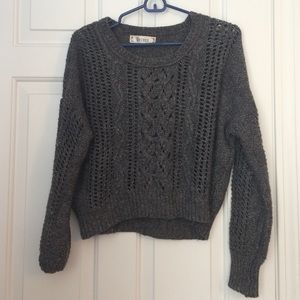 knit cropped sweater