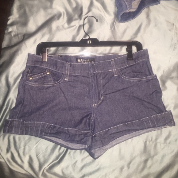 Rock & republic denim shorts sz. 28, like new
