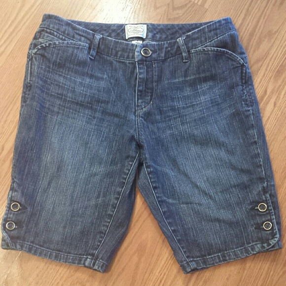 White House Black Market denim, jean short