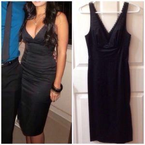Bebe black v dress