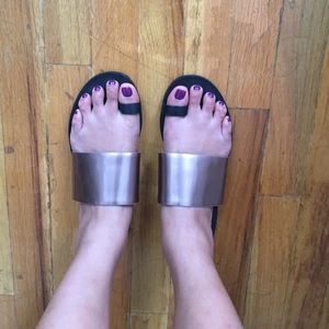 Vince metallic sandals