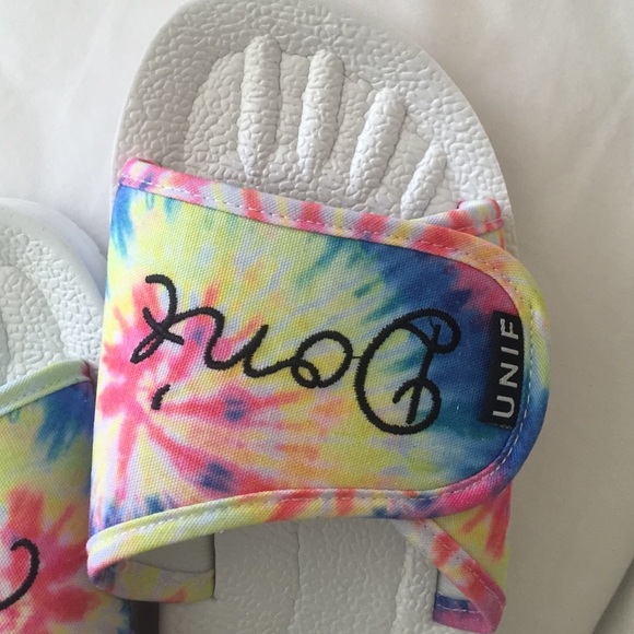 BRAND NEW UNIF DONT TRIP SANDALS - Picture 3 of 4