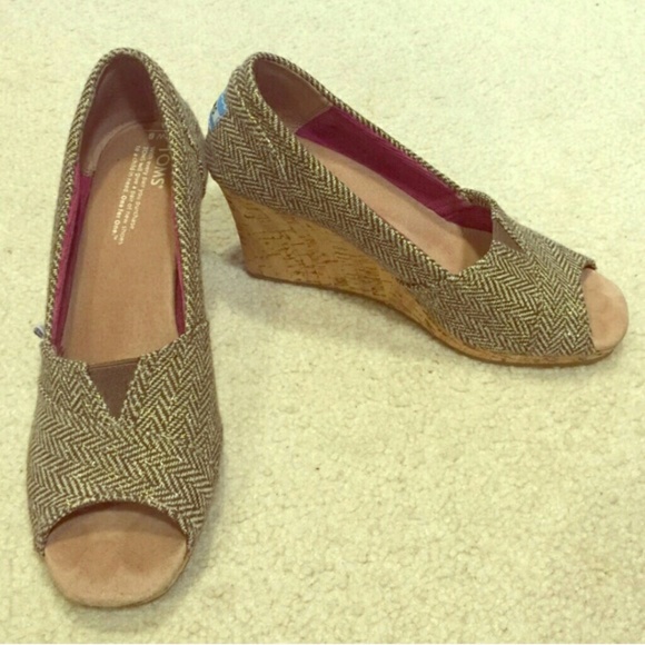 Toms Wedges