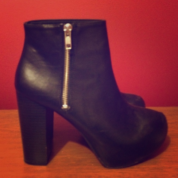 DIVIDED By H&M Black Heeled Boots