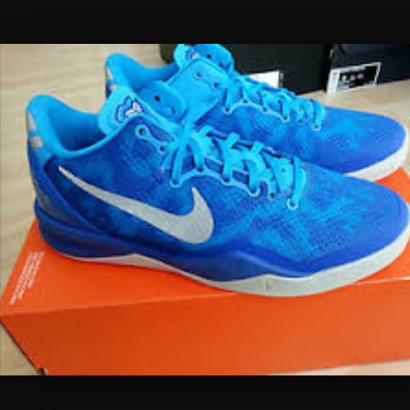 kobe 8 blue snake