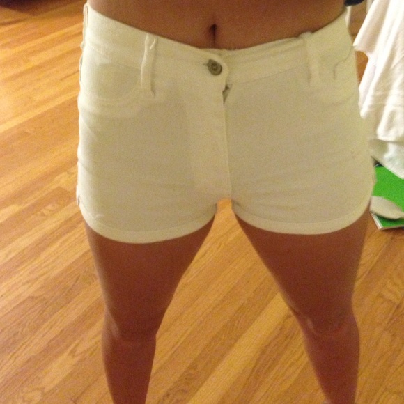 Hollister high waisted shorts (white) - Picture 1 of 4