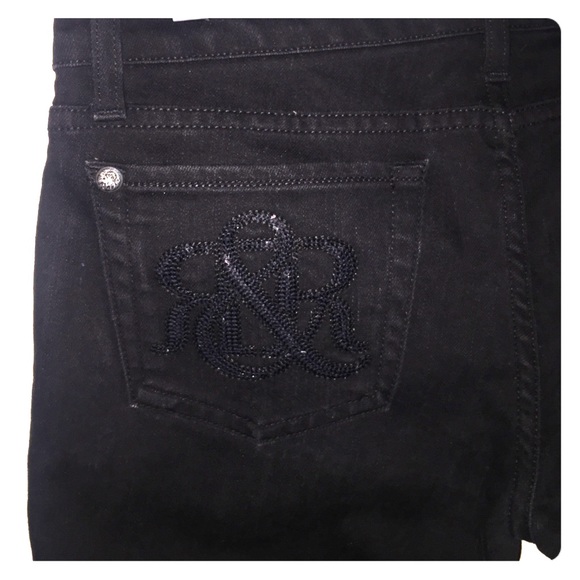 Rock & Republic black jean sz. 29, sequined pocket